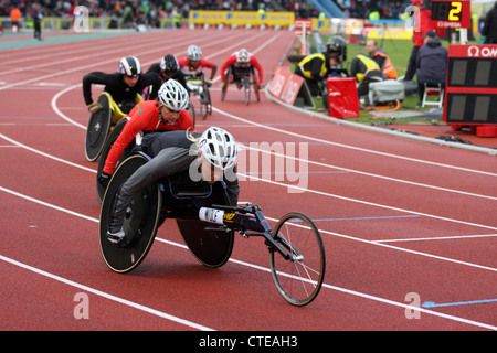 Edith WOLF (Suisse) dans le womens 800 mètres T54 à la course en fauteuil roulant 2012 AVIVA London Grand Prix au Crystal Palace Banque D'Images