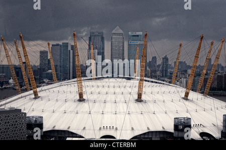 Vue sur Canary Warf et la ville de Londres, dans le téléphérique Emirates Air Line Banque D'Images