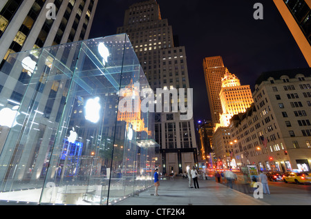 Flagship Store Apple de la 5ème Avenue à New York. Banque D'Images