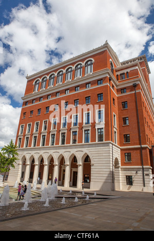 Trois Birmingham Brindleyplace conçu par Jean Favier associés. Banque D'Images