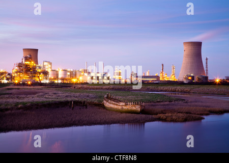 Saltend chemical works et powerstation de Hedon Havon près de Paull, East Yorkshire. Banque D'Images