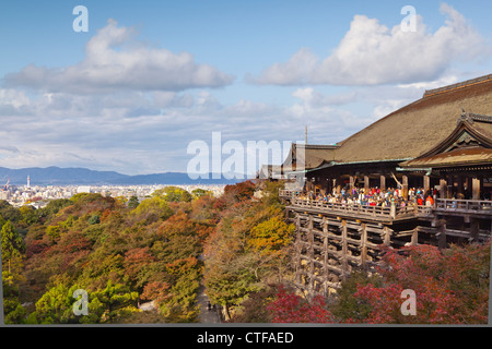 Le temple de Temple Kiyomizu-dera à Kyoto est l'un des sites les plus visités. Banque D'Images