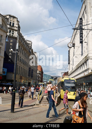 Market Street dans le centre-ville de Manchester UK Banque D'Images