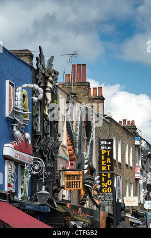 La ville de Camden High Street. Londres Banque D'Images