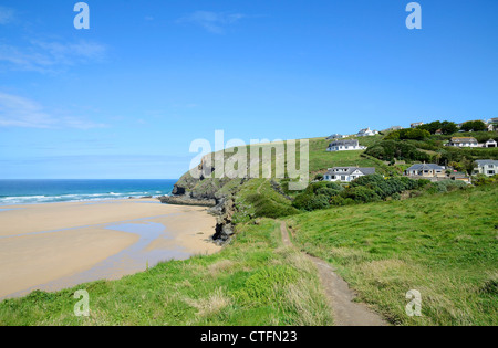 Chambres donnant sur la plage à Mawgan Porth à Cornwall, UK Banque D'Images