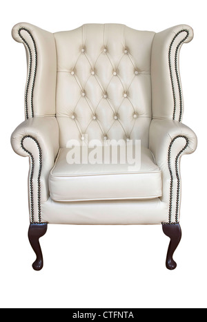 Fauteuil en cuir crème antique isolated on white with clipping path Banque D'Images