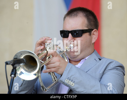 Miroslav Hloucal Quartet concert commence Bohemia Jazz Fest dans le jardin Waldstein Prague en République tchèque le 10 juillet 2012. (CTK Banque D'Images