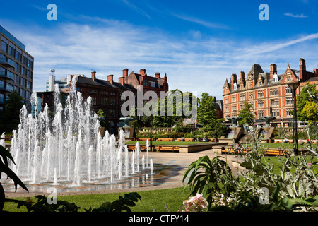 Sheffield des jardins de la paix. Le Goodwin de fontaines. Banque D'Images