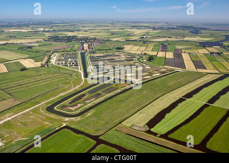 Les Pays-Bas, Broek in Waterland. Volgermeerpolder appelé Polder. Réserve naturelle. L'ancien dépotoir. Vue aérienne. Banque D'Images