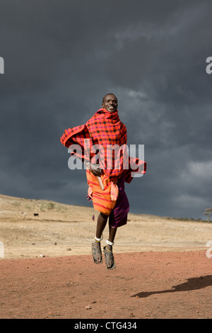 Les Massaïs, les Masai, gens, Masaï en Tanzanie, Afrique. Banque D'Images