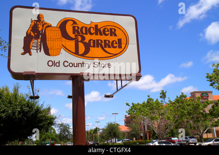 Stuart Florida, Cracker Barrel, restaurant restaurants restauration café cafés, panneau, entrée, FL120526004 Banque D'Images