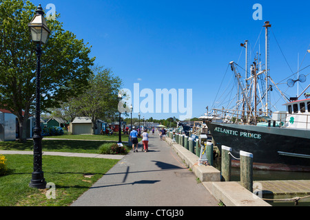 Bateaux dans le port de Hyannis, Barnstable, Cape Cod, Massachusetts, USA Banque D'Images