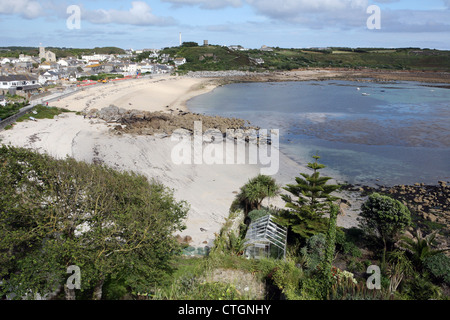 L'Anchorage et Beach Front, Breeze, Ville de Porth Cressa Hugh St Mary's Îles Scilly Isles of Scilly Cornwall England UK GO Banque D'Images