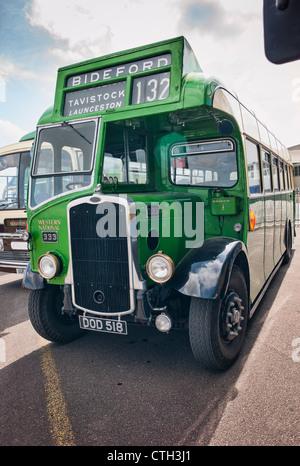 Ancien 1930 Bristol B36R bus nationaux de l'Ouest lors d'un rassemblement Banque D'Images