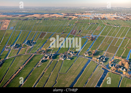 Les Pays-Bas, Zegveld, Polder appelé Zegvelderbroek. Les exploitations agricoles. Vue aérienne. Banque D'Images