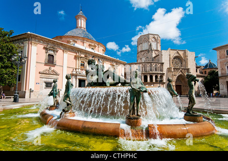 Fontaine de Turia, Plaza de la Virgen, Valencia, Espagne Banque D'Images