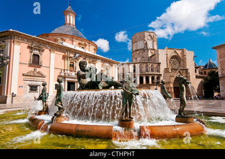 Fontaine de Turia, Plaza de la Virgen, Valencia, Espagne Banque D'Images