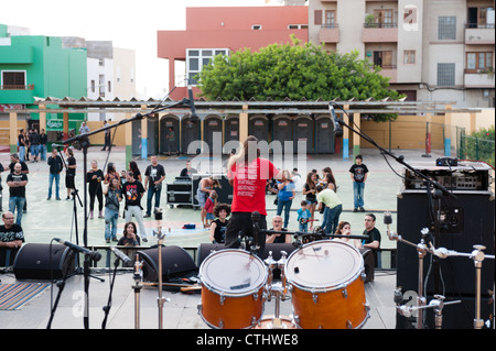 Tronsky rock band Trio, de l'Espagne, l'exécution au cours d'Cebollinazo Rock Banque D'Images