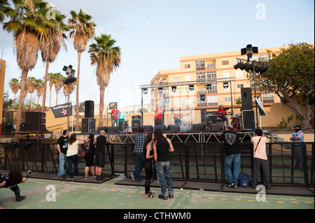 Tronsky rock band Trio, de l'Espagne, l'exécution au cours d'Cebollinazo Rock Banque D'Images