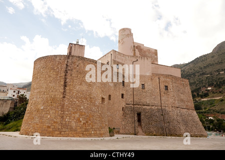 Ancienne forteresse médiévale de la ville de Castellammare del Golfo, en Sicile, en Italie Banque D'Images