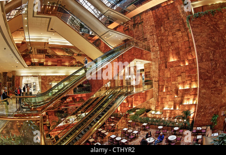 Trump Tower, Atrium , 56 th Street, Donald Trump, Manhattan, New York Banque D'Images