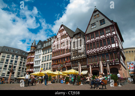 La Place Römerberg Altstadt la vieille ville Frankfurt am Main land de Hesse Allemagne Europe Banque D'Images