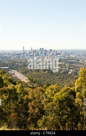 Une vue de la ville de Brisbane à partir du sommet du mont Coot-Tha dans le Queensland, Australie. Banque D'Images