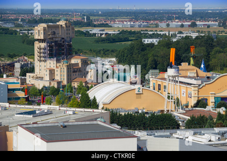 Vue aérienne de hélium ballon au Lac Disney Disney Studios, Disneyland Resort Paris, France Banque D'Images