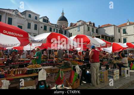 Marché pittoresque à place Gundulic Dubrovnik - Croatie Banque D'Images