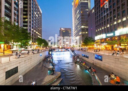 Cheonggyecheon à Séoul, Corée Banque D'Images