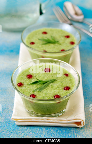 Gaspacho de Melon à l'estragon. Recette disponible. Banque D'Images