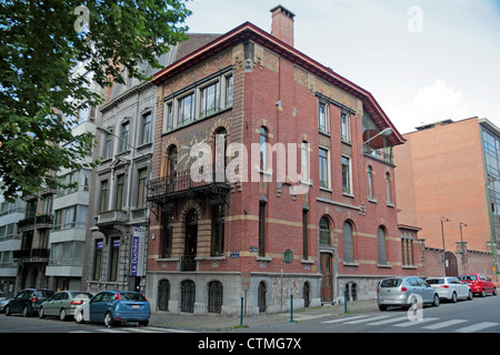 La maison dorée (la maison dorée) à Charleroi, Wallonie, Hainaut, Belgique. Banque D'Images