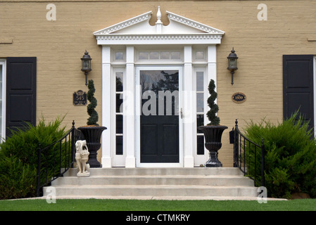 Porte avant de Crown Heights quartier historique, Oklahoma City, OK Banque D'Images