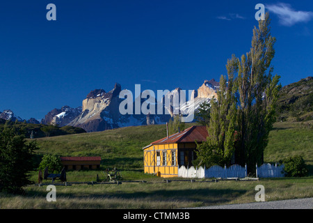 L'ancienne estancia au Parc National Torres del Paine, Patagonie, Chili, Amérique du Sud Banque D'Images