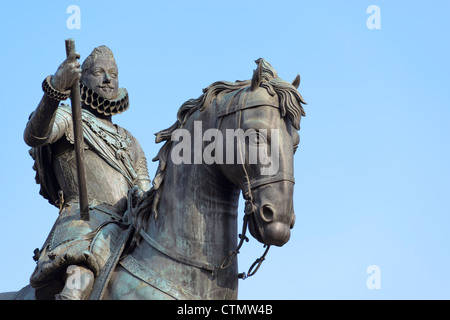 Le roi Felipe III statue, Plaza Mayor, Madrid, Espagne Banque D'Images