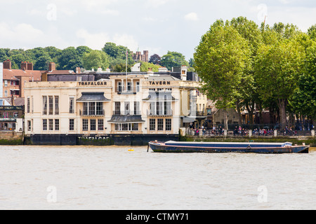 Le Trafalgar Tavern Banque D'Images