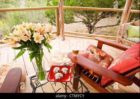 Patio de Sinya sur Lone Man Creek Banque D'Images