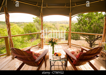 Patio de Sinya sur Lone Man Creek Banque D'Images