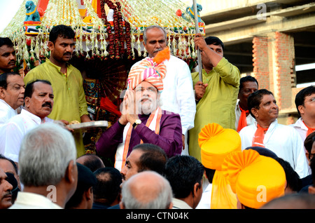 Premier Ministre du Gujarat, Sri Narendra Modi, dans Rath Yatra procession d'Ahmedabad, Gujarat, Inde Banque D'Images