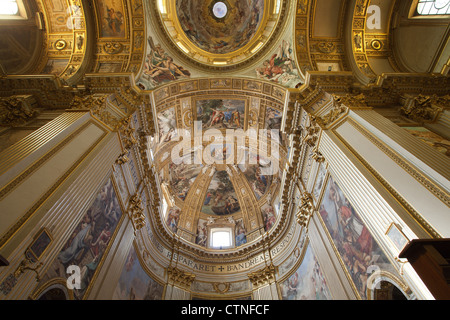 Chevet de la Basilique Sant'Andrea della Valle, Rome, Italie. Banque D'Images
