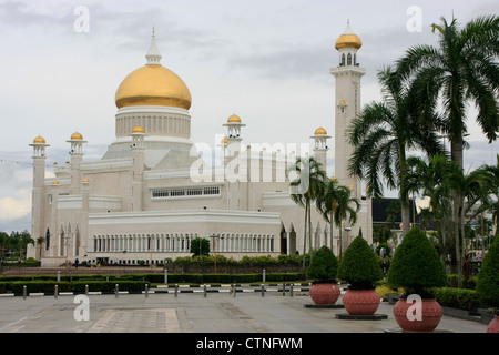 Sultan Omar Ali Mosquée Saifudding, Bandar Seri Begawan, Brunei, en Asie du sud-est Banque D'Images