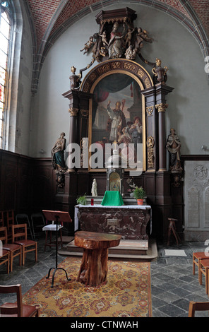 La Chapelle du Saint Sacrement dans la Collegiale des St-Pierre et St-Paul à Chimay, Wallonie, Belgique. Banque D'Images