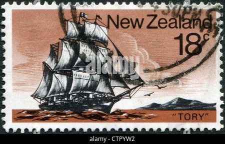Nouvelle Zélande - circa 1975 : timbre imprimé en Nouvelle-Zélande, montre un voilier 'cas', circa 1975 Banque D'Images