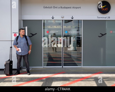 L'aéroport international Liszt Ferenc de Budapest terminal 2b entrée, Hongrie, Europe de l'Est Banque D'Images