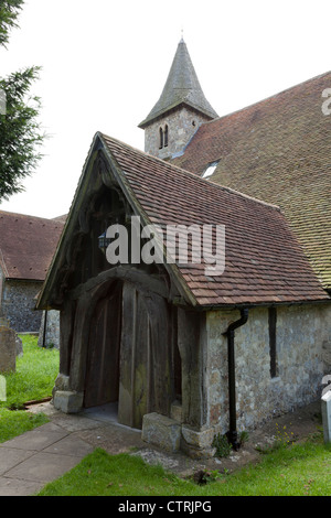 Le porche nord 14C à l'église St Thomas à Becket, Warblington Banque D'Images