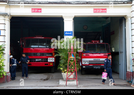 Dans la caserne de pompiers (Rangoon) Yangon, Myanmar (Birmanie). Banque D'Images