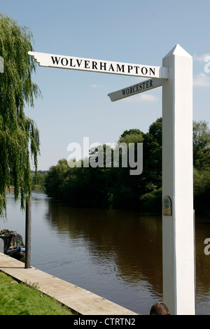 Distance du canal de signalisation Stourport on Severn le Worcestershire England UK Banque D'Images