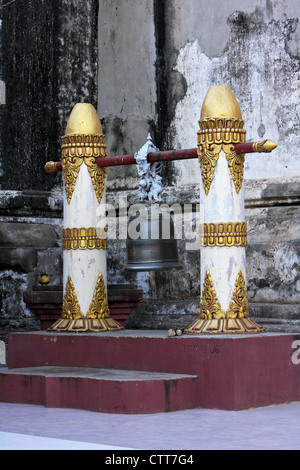 Le Myanmar, Birmanie, Bagan. Cloche du Temple, utilisé pour invoquer les bons esprits et de route de méchants. Banque D'Images