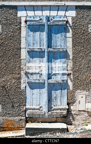Vieille fenêtre / volets porte - France. Banque D'Images