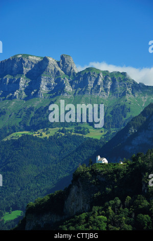 Le Hinterrugg (ou Hinderrugg) est la plus haute montagne du groupe de Churfirsten, situé dans le Alpes Appenzell Banque D'Images